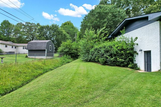 1412 Clearpoint Circle, Hixson, TN 37343