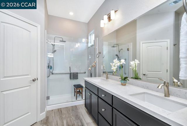 208 Chinook Dr, Brentwood, CA 94513