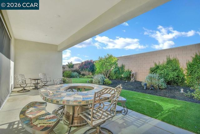 208 Chinook Dr, Brentwood, CA 94513
