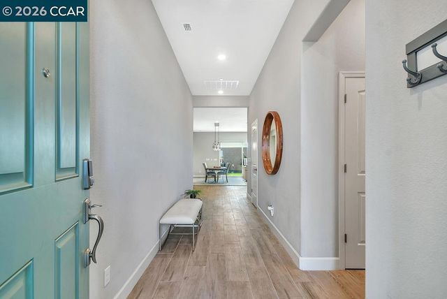 208 Chinook Dr, Brentwood, CA 94513