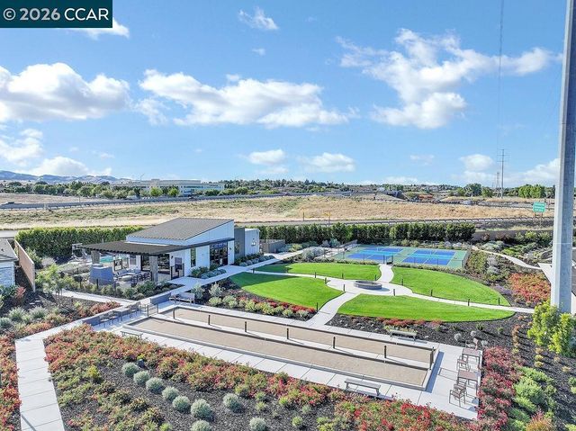 208 Chinook Dr, Brentwood, CA 94513