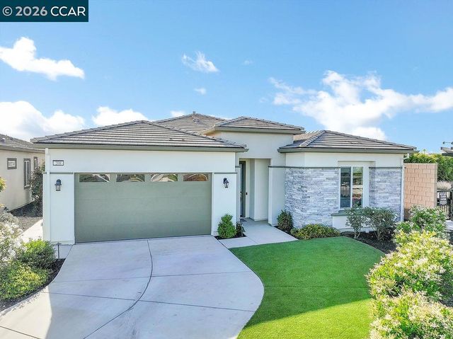 208 Chinook Dr, Brentwood, CA 94513