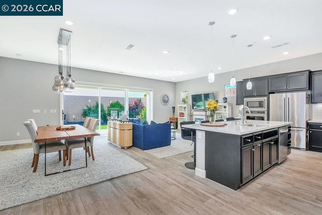 208 Chinook Dr, Brentwood, CA 94513