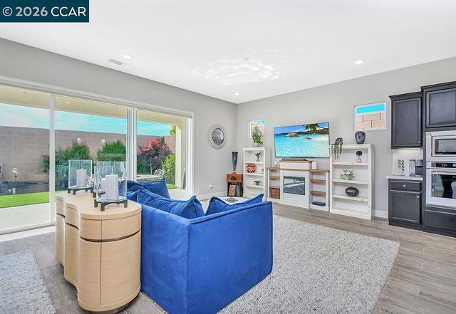 208 Chinook Dr, Brentwood, CA 94513