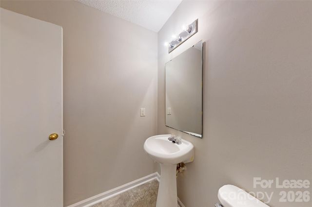 2024 Pimpernel Road, Charlotte, NC 28213