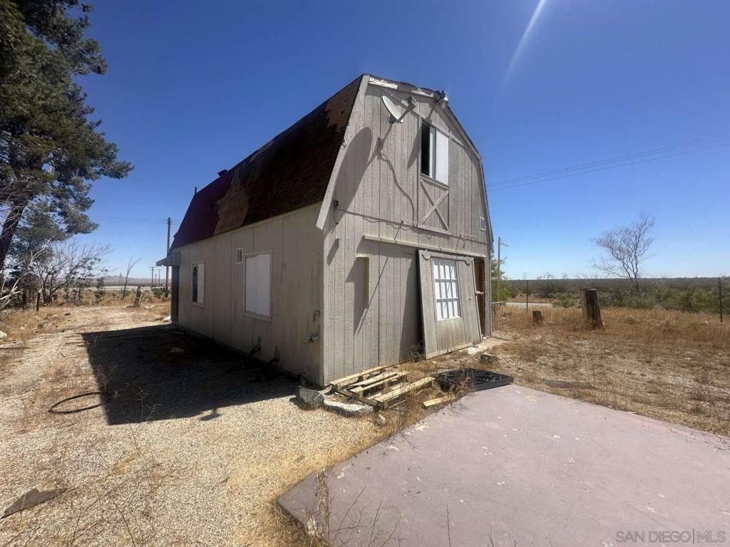 Image 1 of property listing at 34047 175Th ST E, Llano, CA 93544