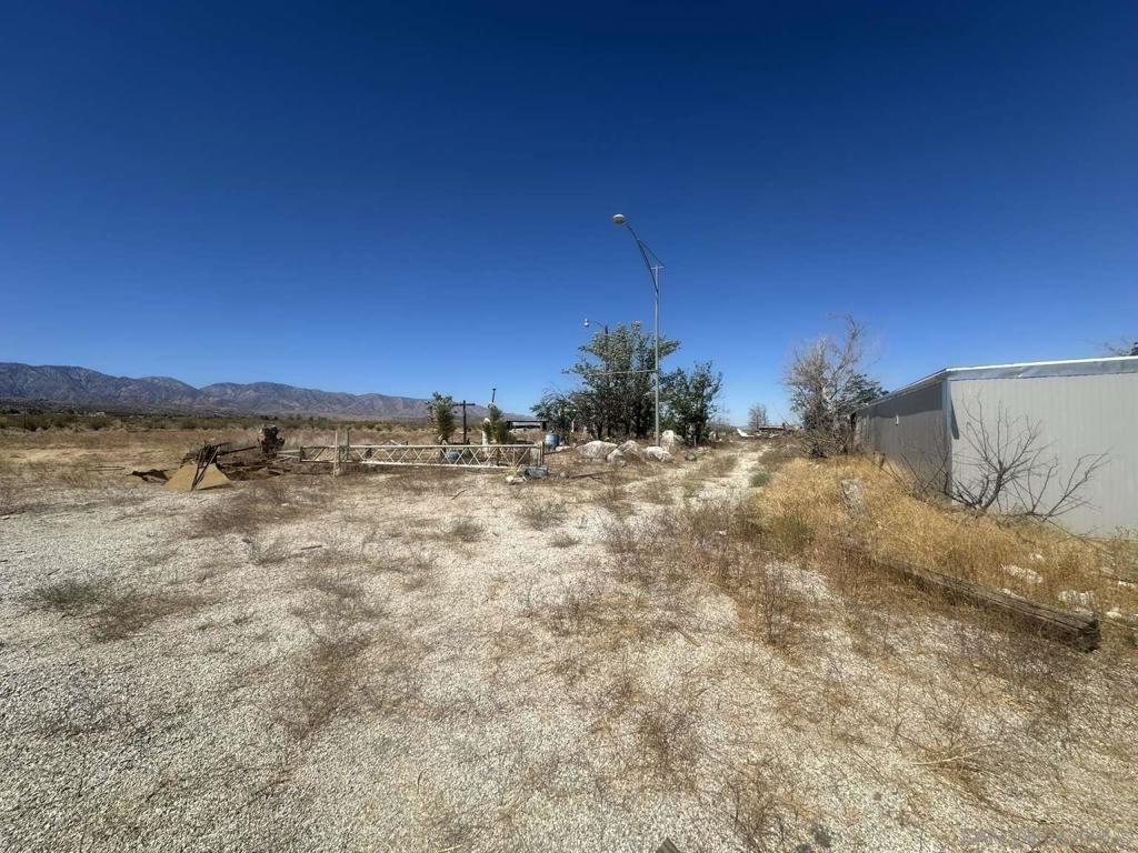 Image 11 of property listing at 34047 175Th ST E, Llano, CA 93544