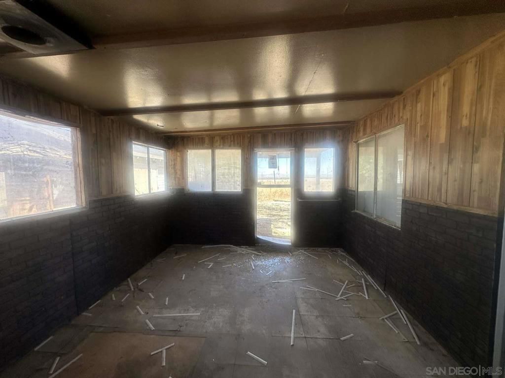 Image 13 of property listing at 34047 175Th ST E, Llano, CA 93544