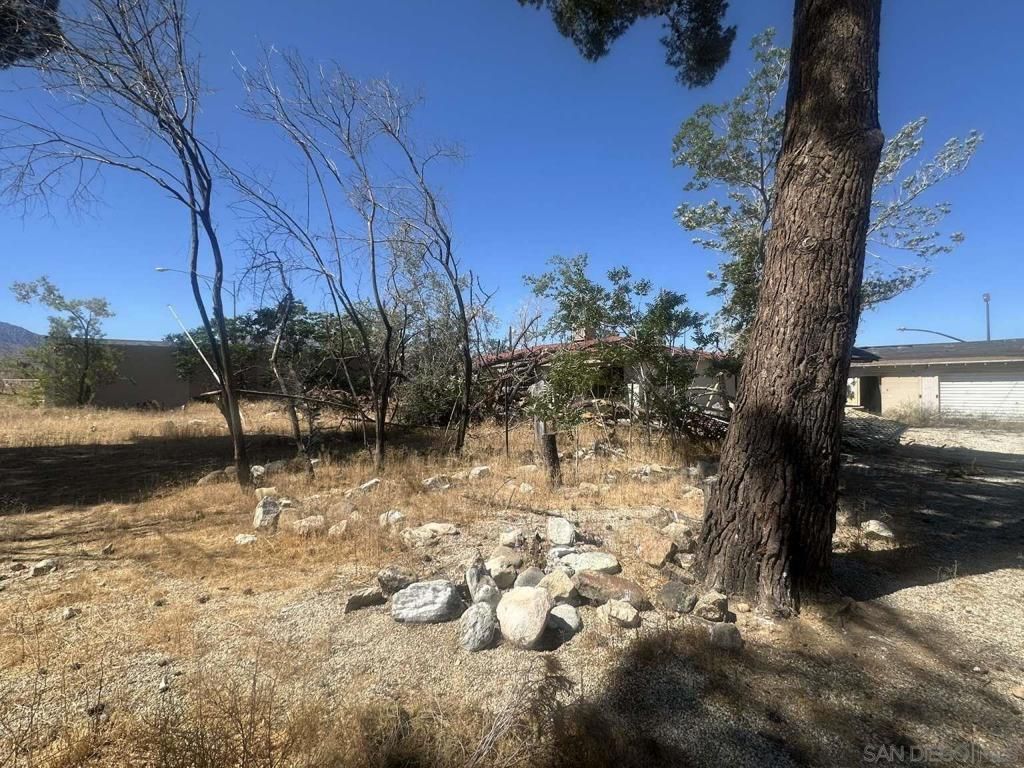 Image 29 of property listing at 34047 175Th ST E, Llano, CA 93544