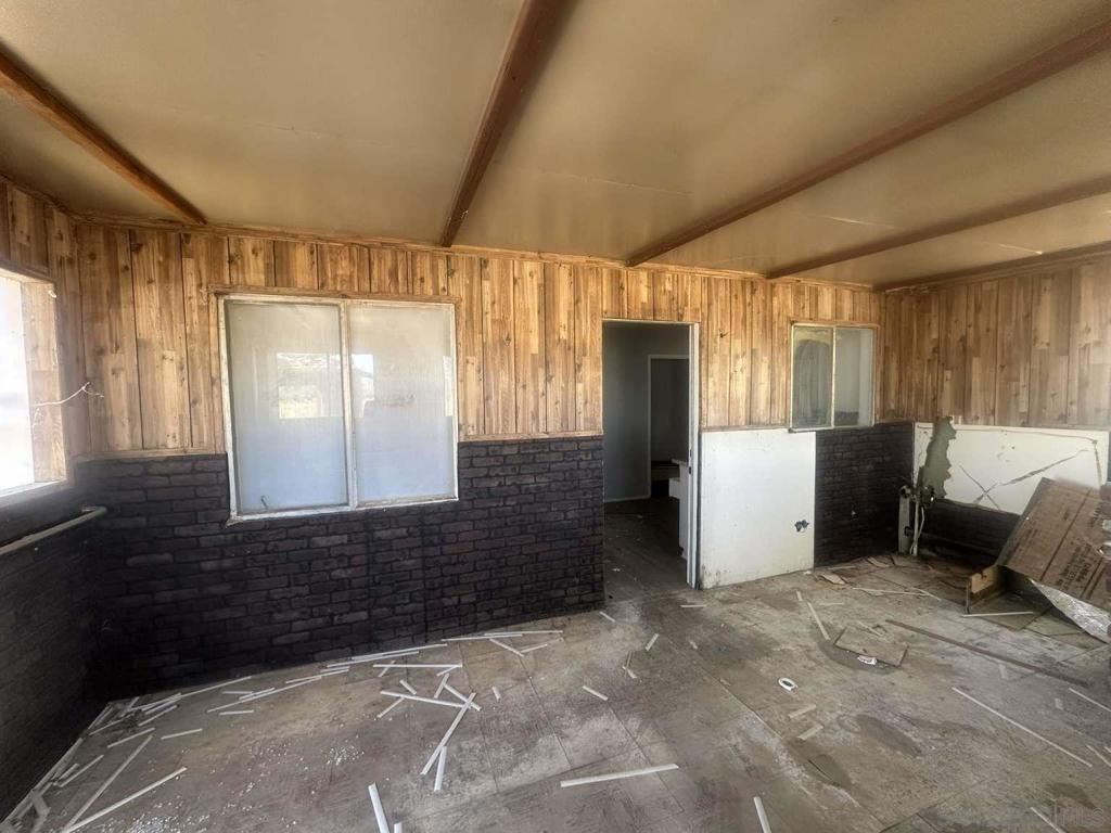 Image 5 of property listing at 34047 175Th ST E, Llano, CA 93544