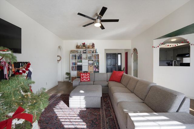 7262 Pajarito Road NE, Rio Rancho, NM 87144