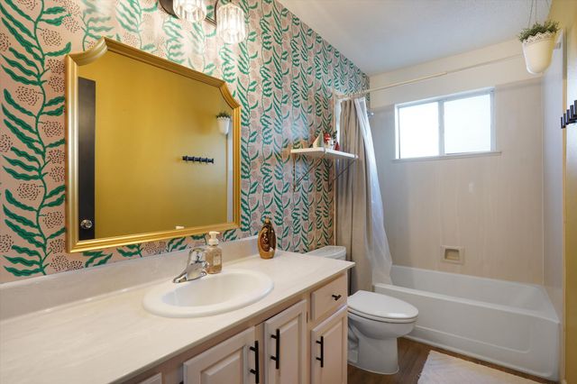 7262 Pajarito Road NE, Rio Rancho, NM 87144