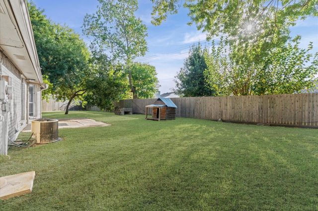 7502 Briar Run Court, Houston, TX 77489