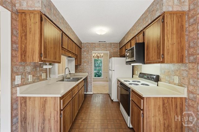 7601 Wymberly Court, Savannah, GA 31406