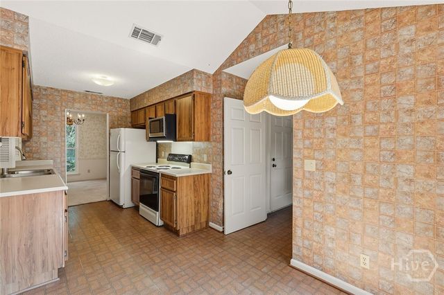 7601 Wymberly Court, Savannah, GA 31406