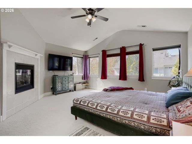 16764 Sw ROGUE RIVER Ter, Beaverton, OR 97006