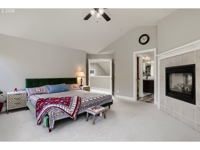 16764 Sw ROGUE RIVER Ter, Beaverton, OR 97006