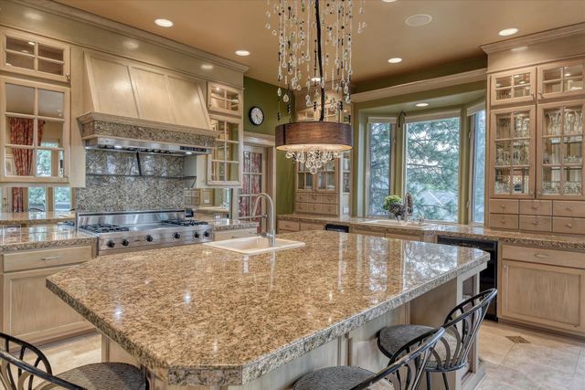 511 N Dunbarton Oaks Ln, Liberty Lake, WA 99019