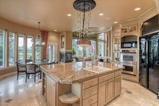 511 N Dunbarton Oaks Ln, Liberty Lake, WA 99019