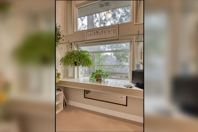 511 N Dunbarton Oaks Ln, Liberty Lake, WA 99019