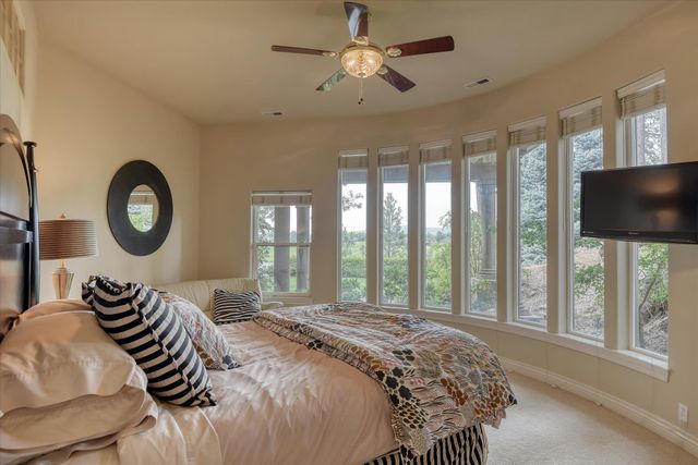 511 N Dunbarton Oaks Ln, Liberty Lake, WA 99019