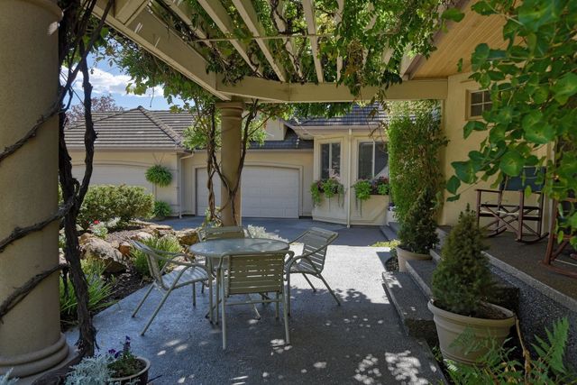 511 N Dunbarton Oaks Ln, Liberty Lake, WA 99019