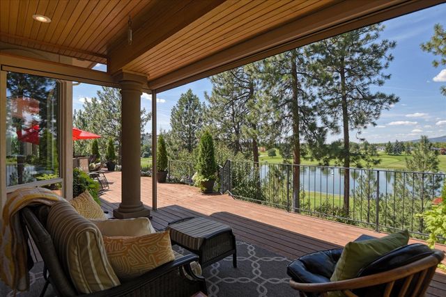 511 N Dunbarton Oaks Ln, Liberty Lake, WA 99019