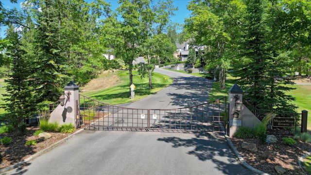 511 N Dunbarton Oaks Ln, Liberty Lake, WA 99019