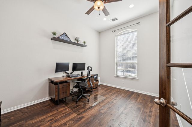 1013 Knoxbridge Road, Forney, TX 75126