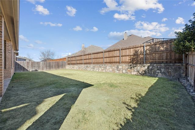 1013 Knoxbridge Road, Forney, TX 75126