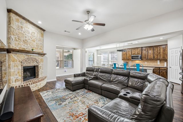 1013 Knoxbridge Road, Forney, TX 75126