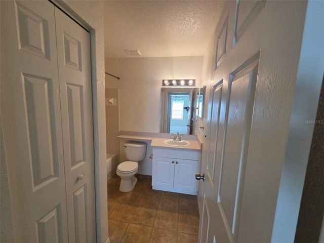 36121 LAKE CHASE BOULEVARD 201, Zephyrhills, FL 33541