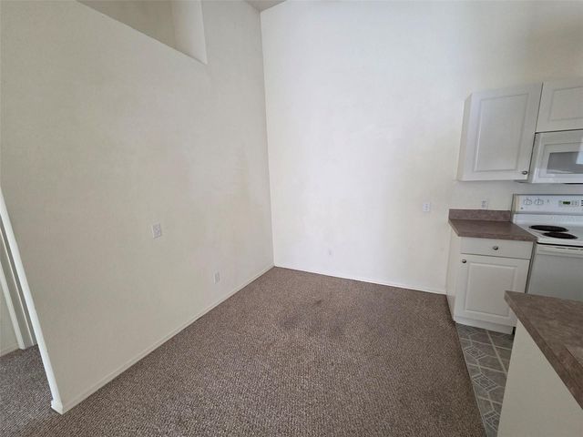 36121 LAKE CHASE BOULEVARD 201, Zephyrhills, FL 33541