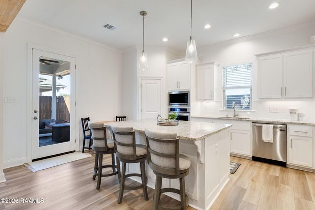 209 Sweet Harvest Road, Youngsville, LA 70592