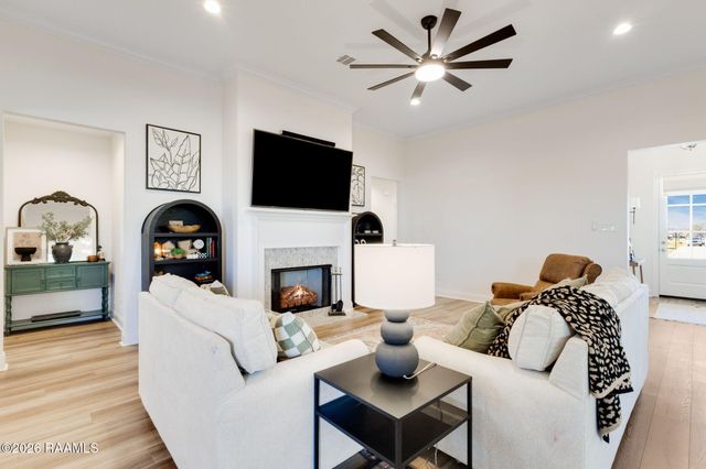 209 Sweet Harvest Road, Youngsville, LA 70592