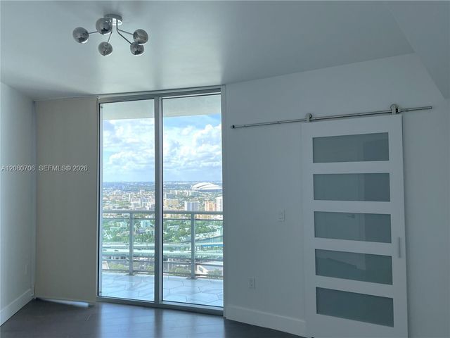 350 S Miami Ave 3713, Miami, FL 33130