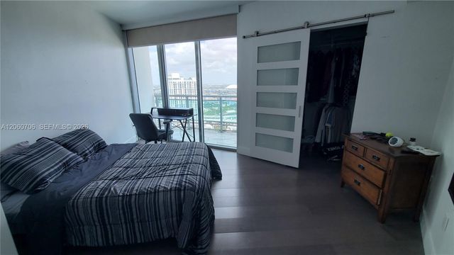 350 S Miami Ave 3713, Miami, FL 33130