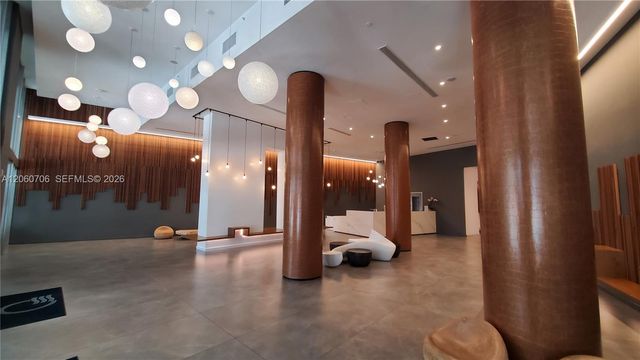 350 S Miami Ave 3713, Miami, FL 33130