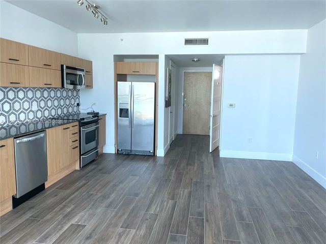 350 S Miami Ave 3713, Miami, FL 33130