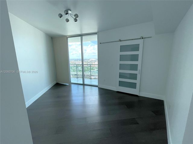 350 S Miami Ave 3713, Miami, FL 33130