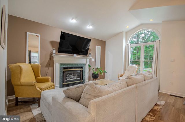 1142 OCEAN PKWY, Ocean Pines, MD 21811