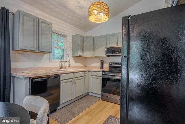 1142 OCEAN PKWY, Ocean Pines, MD 21811