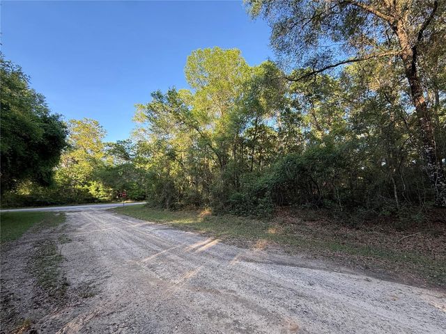 762 E ELGROVE DRIVE, Dunnellon, FL 34434
