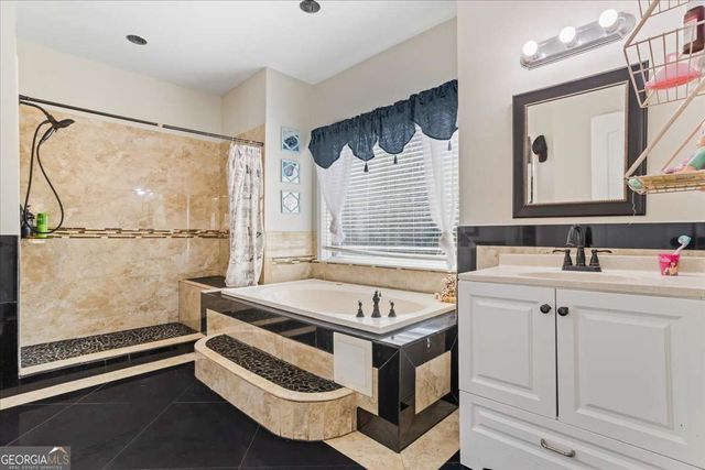 3955 Pucketts Road, Snellville, GA 30039