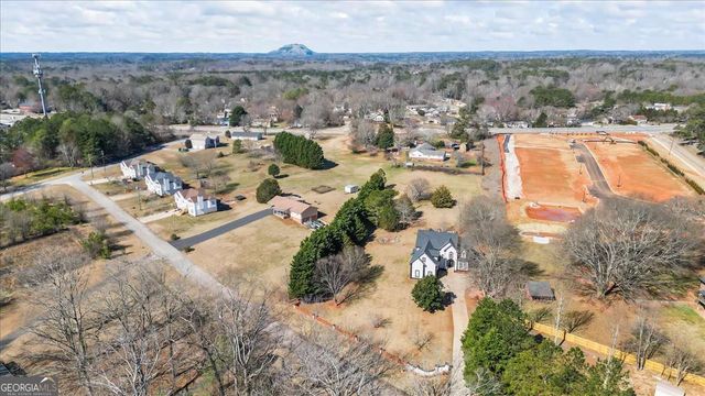 3955 Pucketts Road, Snellville, GA 30039