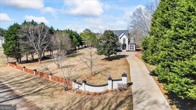 3955 Pucketts Road, Snellville, GA 30039