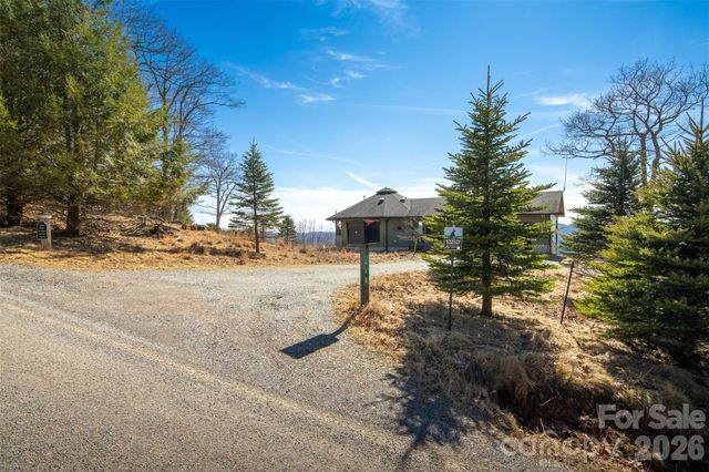 448 Howards Knob Road, Boone, NC 28607