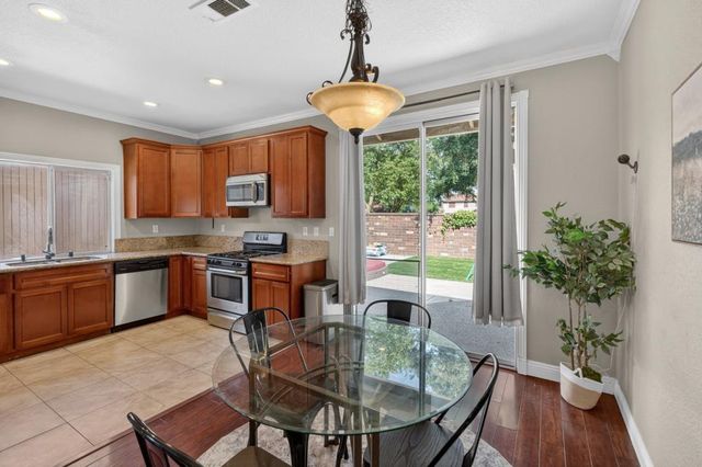 5331 Blue Sapphire Ct, Elk Grove, CA 95758