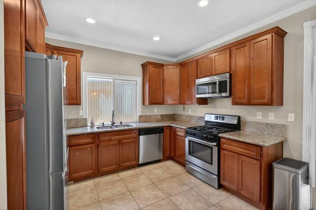 5331 Blue Sapphire Ct, Elk Grove, CA 95758