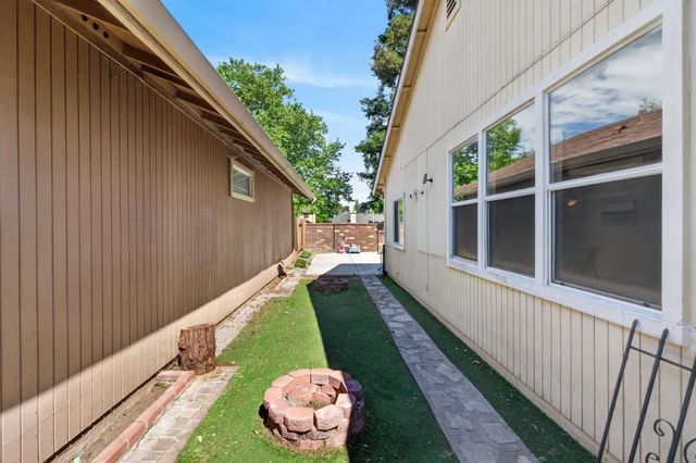 5331 Blue Sapphire Ct, Elk Grove, CA 95758